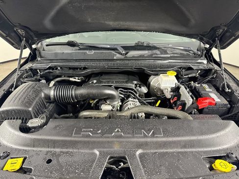 Used 2020 RAM 1500 Laramie AWD/4WD image 31