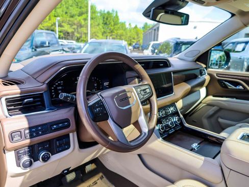 Used 2023 GMC Yukon Denali w/ Max Trailering Package AWD/4WD image 15