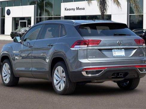 Used 2022 Volkswagen Atlas Cross Sport SE image 6