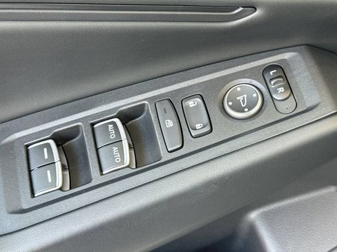 Certified 2023 Honda Accord EX image 16