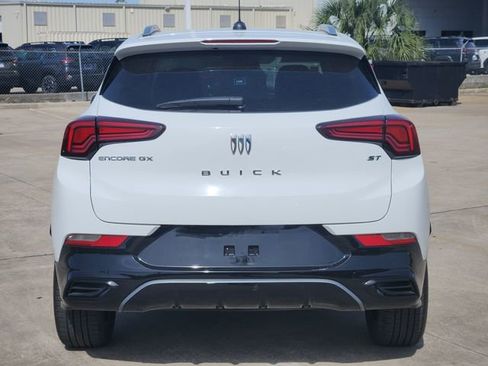 Used 2024 Buick Encore GX Sport Touring w/ Comfort Package image 6