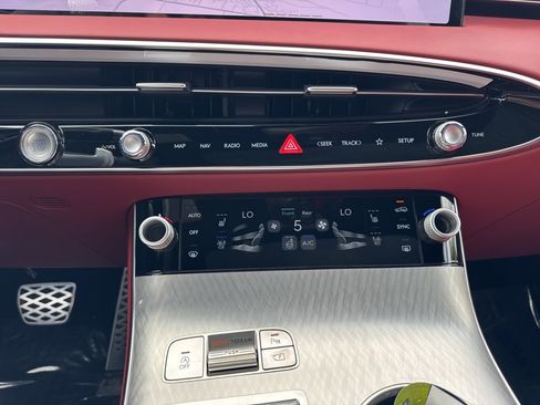 New 2026 Genesis GV70 2.5T Sport Prestige image 25