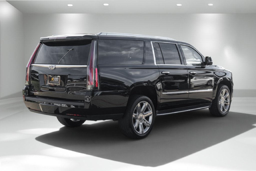 Used 2019 Cadillac Escalade ESV Luxury AWD/4WD image 7