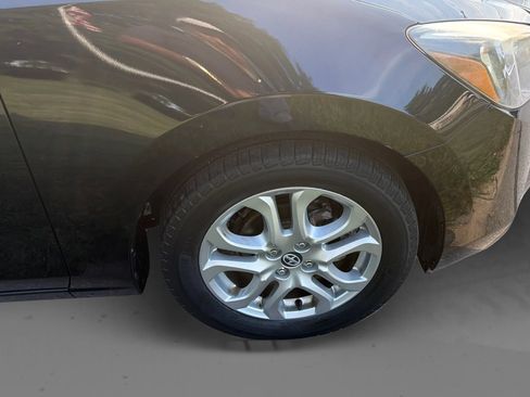 Used 2016 Scion iA FWD image 25