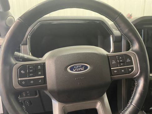 Used 2022 Ford F150 Lariat w/ Equipment Group 502A High AWD/4WD image 16