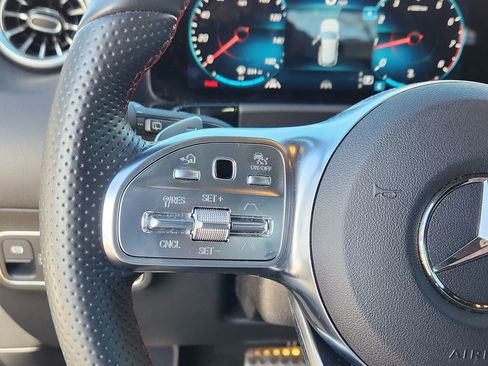 Used 2022 Mercedes-Benz GLA 250 GLA 250 image 22