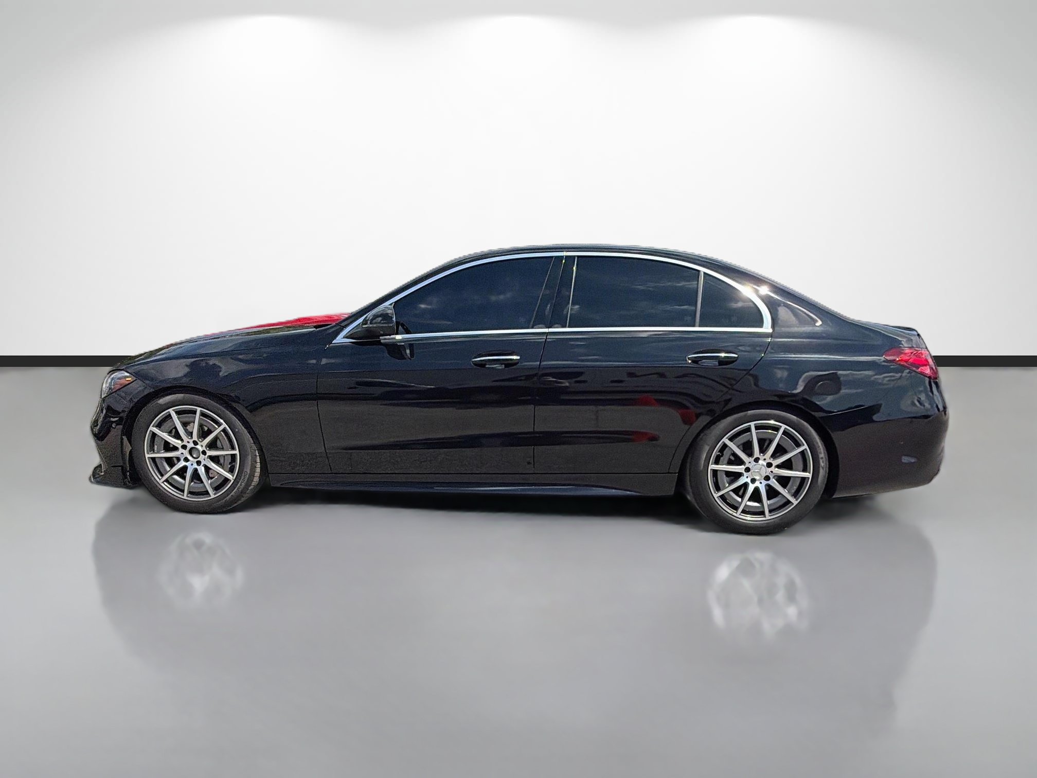 Used 2023 Mercedes-Benz C 43 AMG 4MATIC Sedan image 2
