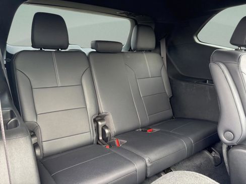 Used 2024 GMC Acadia Elevation image 36