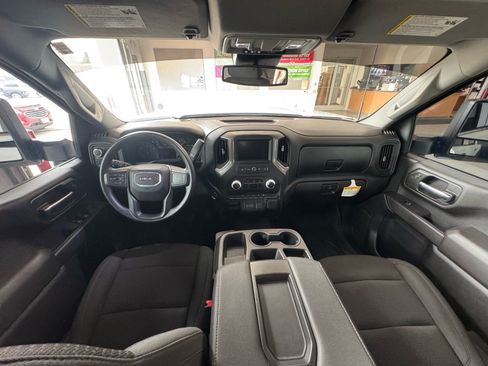 Used 2025 GMC Sierra 2500 Pro w/ Convenience Package AWD/4WD image 14