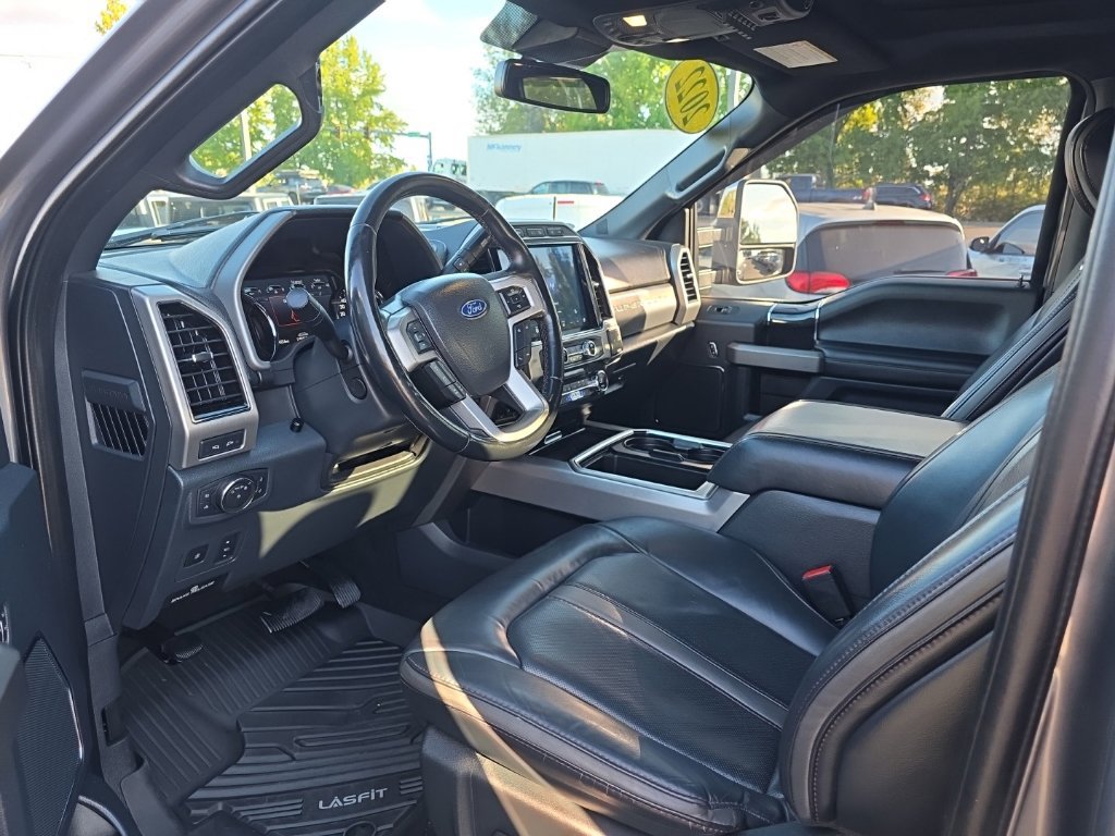 Used 2022 Ford F350 Platinum w/ Tremor Off-Road Package AWD/4WD image 12