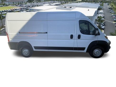 New 2026 RAM ProMaster 2500 w/ Premium Convenience Group image 3