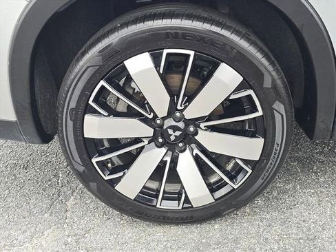 Used 2025 Mitsubishi Outlander SE FWD image 31