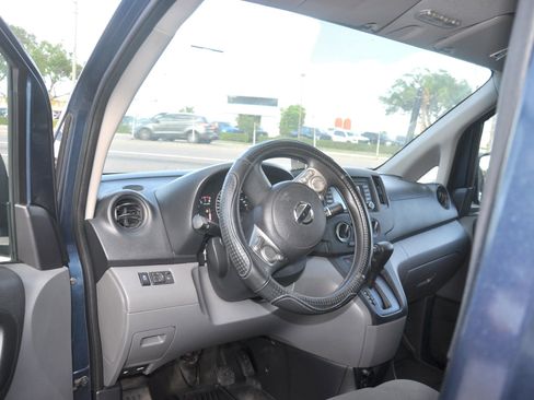 Used 2017 Nissan NV200 SV w/ Technology Package image 16