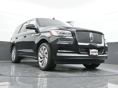 Used 2024 Lincoln Navigator Premiere AWD/4WD image 44