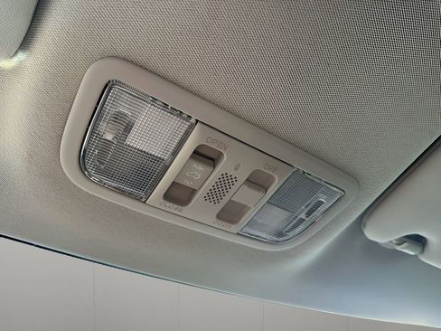 Used 2018 Honda HR-V EX image 21