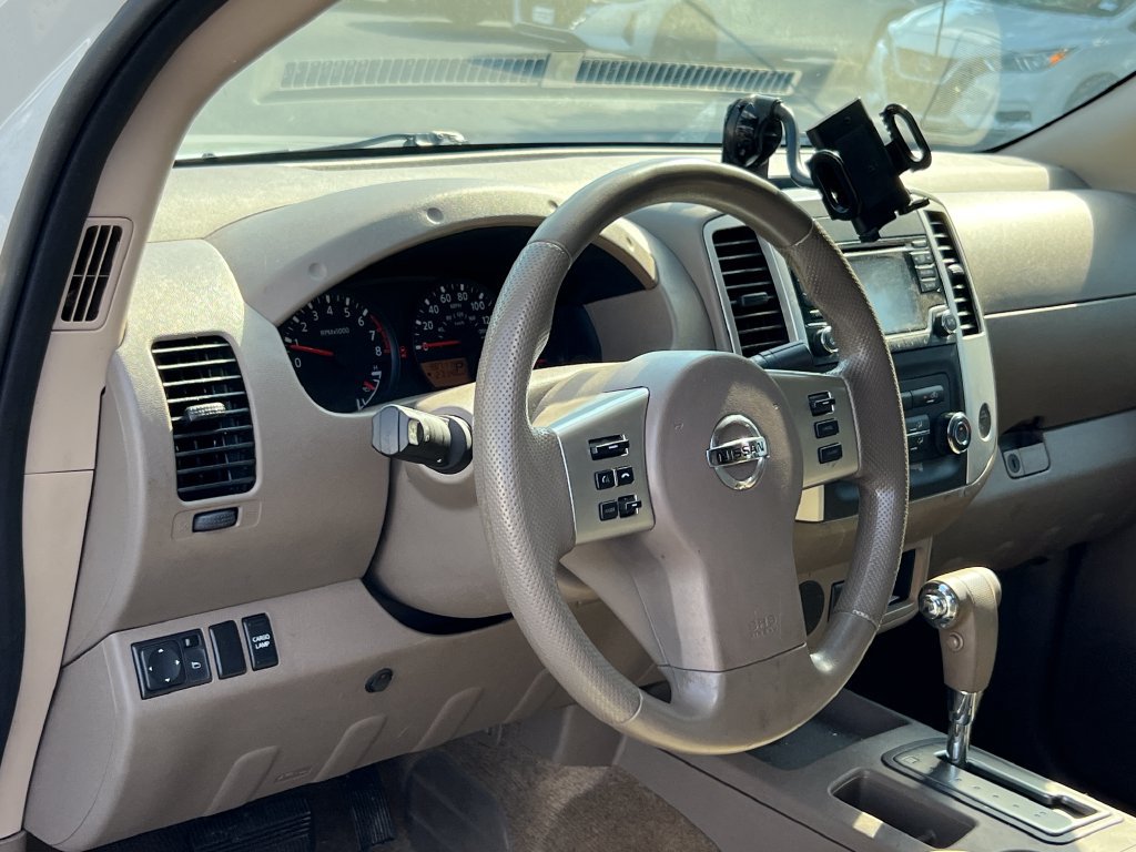 Used 2017 Nissan Frontier SV RWD image 9