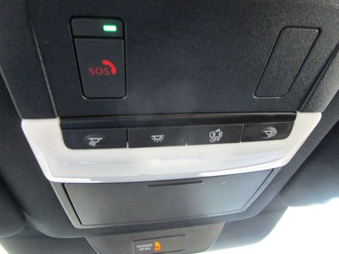 Used 2024 Nissan Pathfinder Rock Creek AWD/4WD image 37