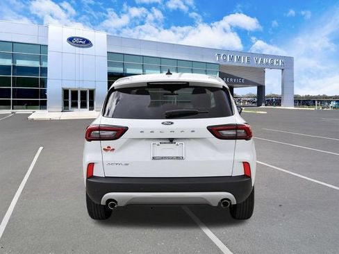 Used 2025 Ford Escape Active w/ Tech Pack #1 FWD image 3