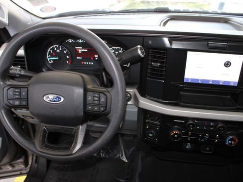 Used 2025 Ford F250 XLT AWD/4WD image 25