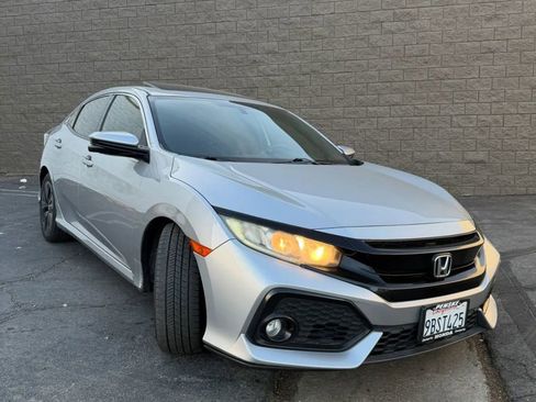 Used 2018 Honda Civic EX image 7
