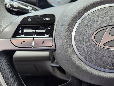 Used 2024 Hyundai Elantra SEL image 26