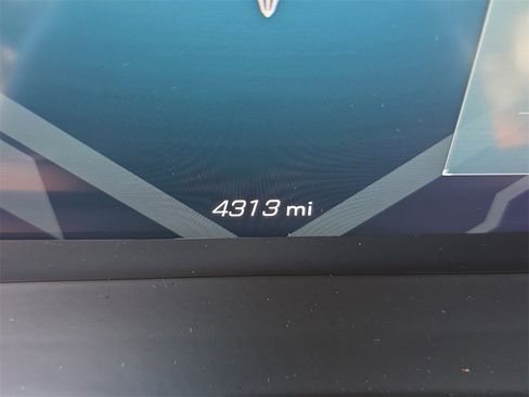 Used 2025 Chevrolet Corvette Z06 image 19