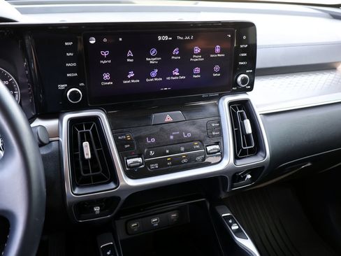 Used 2022 Kia Sorento S FWD image 18