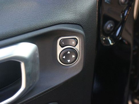 Used 2021 Jeep Wrangler Unlimited Sport AWD/4WD image 12