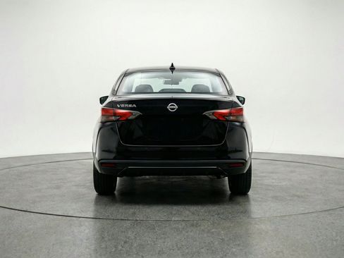 Used 2025 Nissan Versa SV FWD image 7