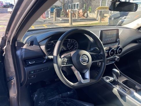 Certified 2023 Nissan Sentra SV image 10