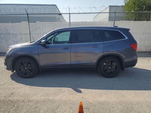 Used 2021 Honda Pilot Special Edition image 3
