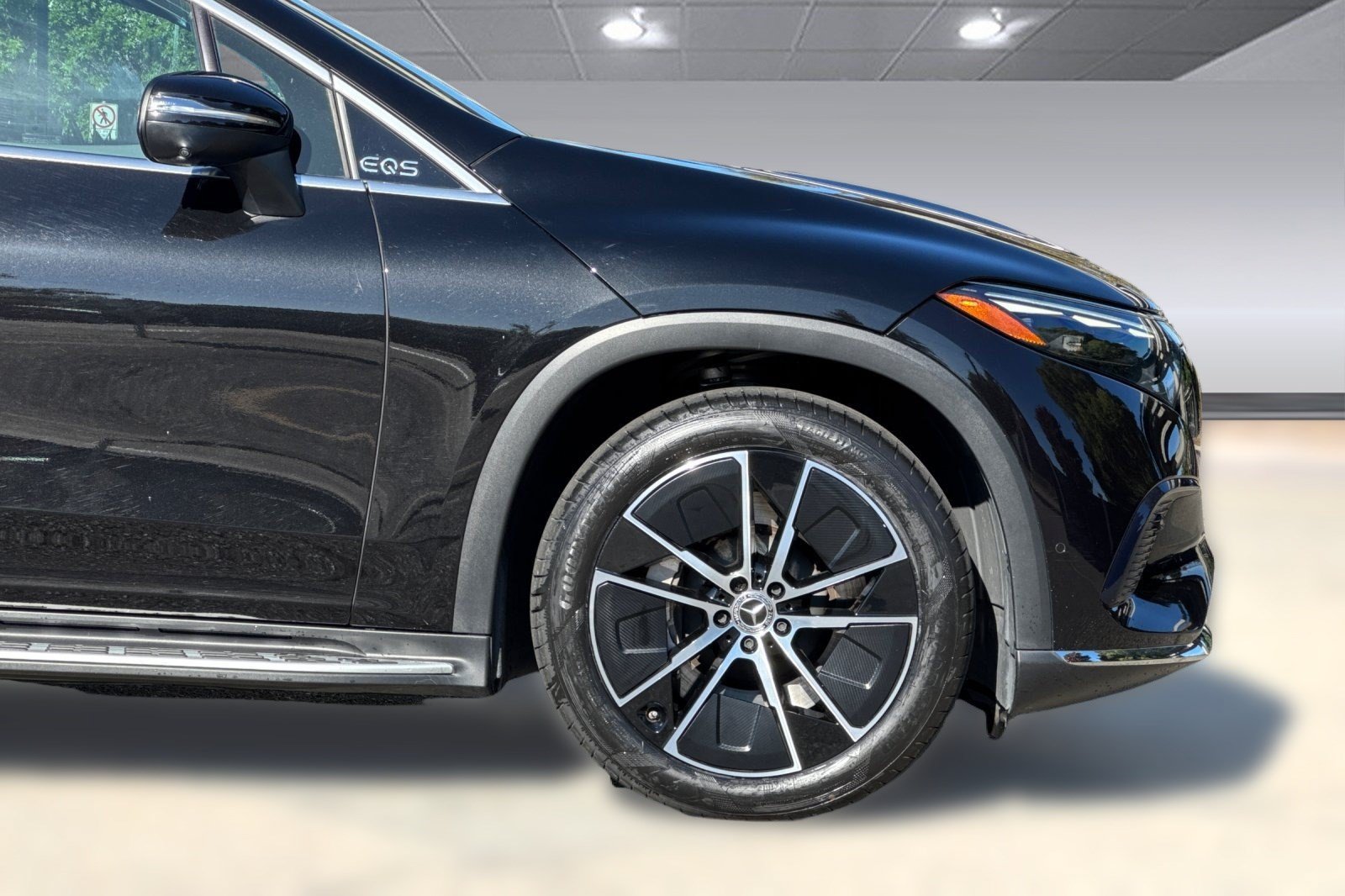 Certified 2023 Mercedes-Benz EQS 450+ SUV image 36