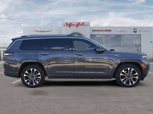 Used 2023 Jeep Grand Cherokee L Overland AWD/4WD image 6