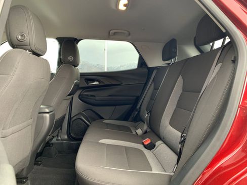 Used 2025 Chevrolet TrailBlazer LT w/ Driver Confidence Package image 23