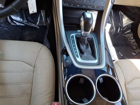 Used 2013 Ford Fusion SE FWD image 16