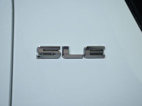 Used 2017 GMC Terrain SLE image 11