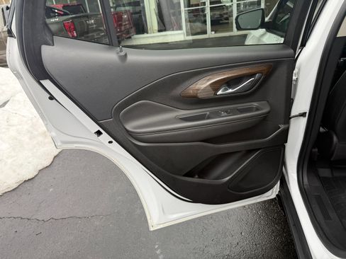 Used 2019 GMC Terrain Denali image 18