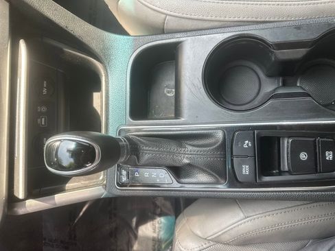 Used 2017 Hyundai Sonata Limited w/ Ultimate Package 04 FWD image 12