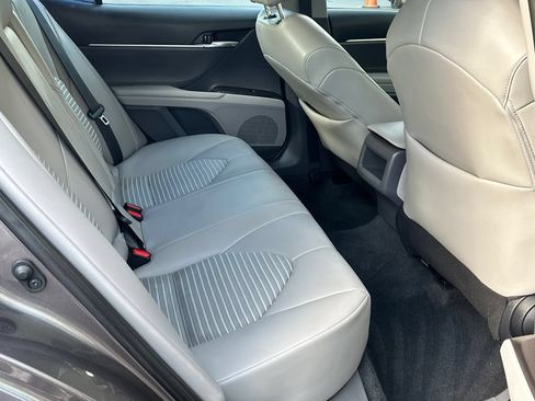 Used 2024 Toyota Camry SE FWD image 10