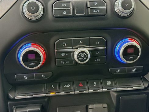 Used 2021 GMC Sierra 1500 Elevation image 16