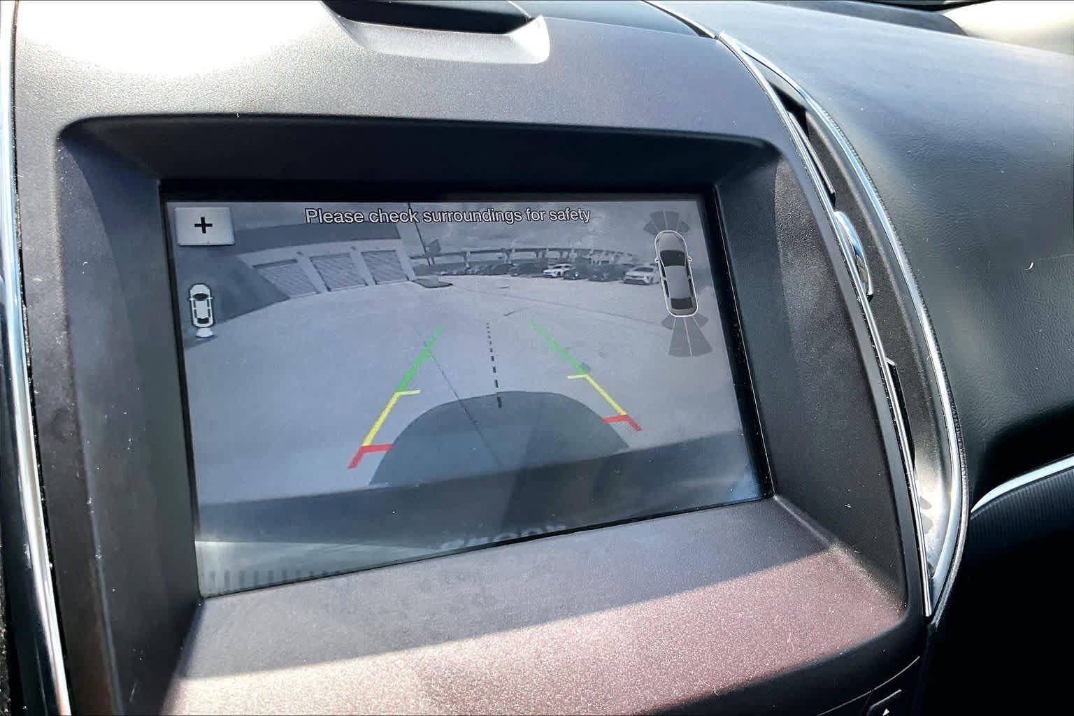 Used 2018 Ford Edge Titanium w/ Equipment Group 302A FWD image 24