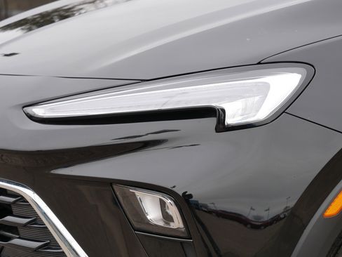 Used 2025 Buick Encore GX Preferred image 16