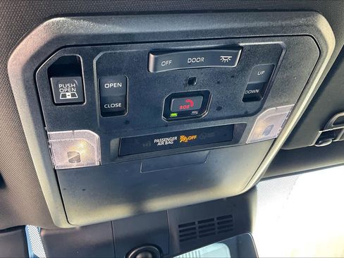 Used 2024 Toyota Tacoma Limited w/ Limited Package (LT) image 31