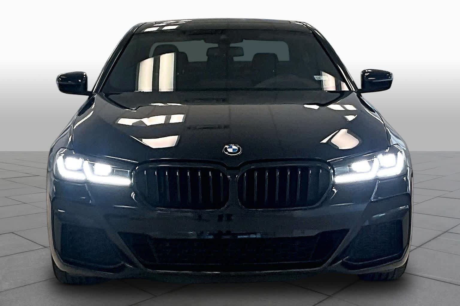 Used 2023 BMW 530i w/ M Sport Package RWD image 3