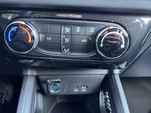 New 2026 Chevrolet TrailBlazer LT w/ LPO, Blackout Package image 26