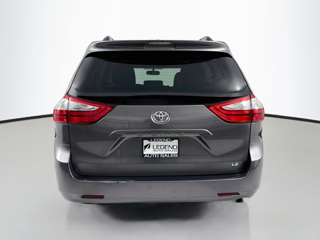 Used 2017 Toyota Sienna LE FWD image 7