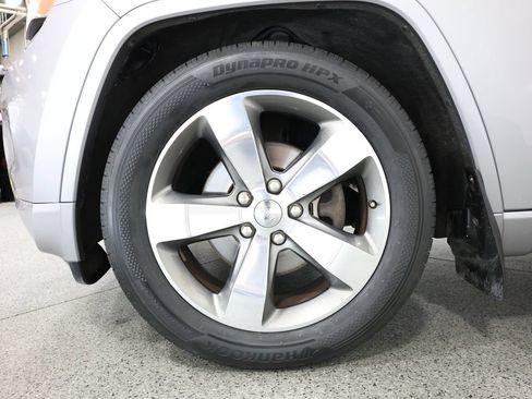 Used 2014 Jeep Grand Cherokee Overland AWD/4WD image 5