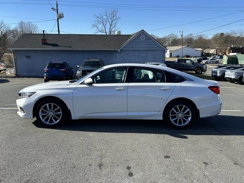 Used 2021 Honda Accord LX image 3