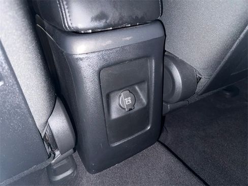 Used 2020 Dodge Journey SE w/ SE Popular Equipment Group image 21