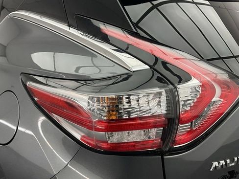 Used 2018 Nissan Murano SV w/ Premium Package image 23